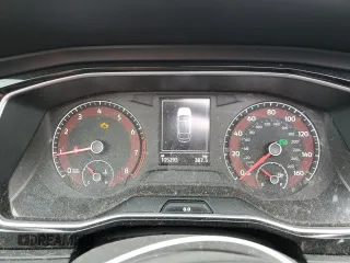2019 Volkswagen Jetta S с VIN 3VWC57BU7KM191260, выставлен на аукционе Copart как лот 52192645 с пробегом 105 293 миль миль и Списание • Salvage title. История ставок и продаж доступна на DreamBid. Изображение 9.