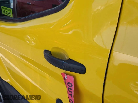 2019 Ford Transit z VIN 1FTYR3XM3KKA38669, wystawiony jako IAAI lot #42619599 z przebiegiem 135 929 mil mil oraz . Historia ofert i sprzedaży dostępna na DreamBid. Obrazek 36.