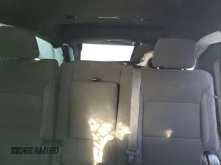 2024 Chevrolet Tahoe LS z VIN 1GNSCMKD9RR176746, wystawiony jako Copart lot #82430824 z przebiegiem Nie podano mil oraz Szkoda całkowita • Salvage title. Historia ofert i sprzedaży dostępna na DreamBid. Obrazek 10.