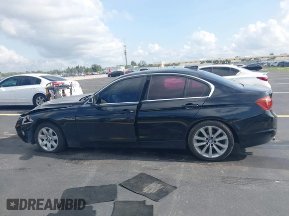 2013 BMW 3 Series 328i xDrive with VIN WBA3B3C59DJ810112, listed as a IAAI auction lot 42457122 with 117,568 mi miles and . Bid and sale history available at DreamBid. Image 14.