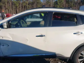 2016 Nissan Murano S with VIN 5N1AZ2MG4GN157682, listed as a IAAI auction lot 41468360 with 196,574 mi miles. Bid and sale history available at carsss.com. Image 15.