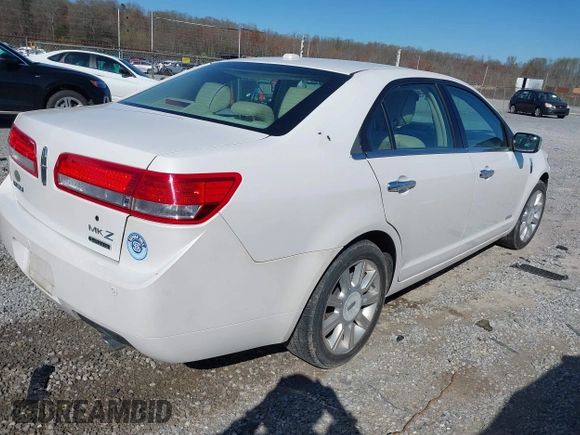 2011 Lincoln MKZ Hybrid with VIN 3LNDL2L38BR774327, listed as a IAAI auction lot 41820314 with 212,355 mi miles. Bid and sale history available at carsss.com. Image 4.