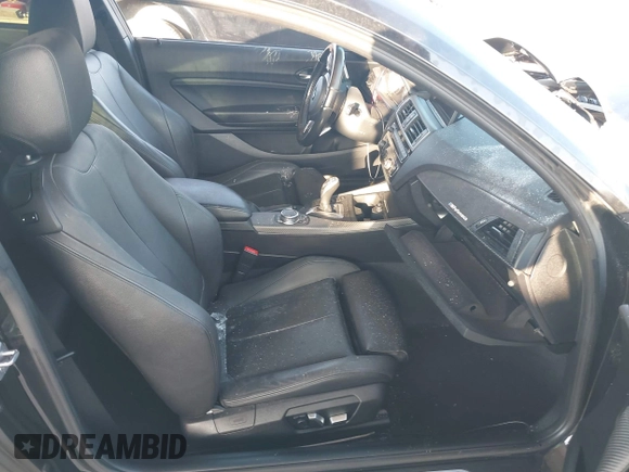 2016 BMW 2 Series M235i with VIN WBA1J7C55GV360926, listed as a IAAI auction lot 41482584 with 60,172 mi miles. Bid and sale history available at carsss.com. Image 5.