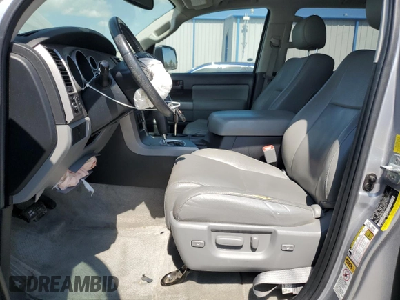 2011 Toyota Sequoia SR5 with VIN 5TDZM5G15BS002852, listed as a Copart auction lot 72257544 with 198,584 mi miles and Salvage Title. Bid and sale history available at carsss.com. Image 7.