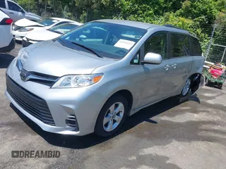 2020 Toyota Sienna LE Auto Access Seat с VIN 5TDKZ3DC3LS053328, выставлен на аукционе IAAI как лот 42184135 с пробегом 65 300 миль миль и . История ставок и продаж доступна на DreamBid. Изображение 2.