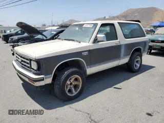 1985 Chevrolet Blazer с VIN 1G8CT18B5F8156619, выставлен на аукционе Copart как лот 61977745 с пробегом 22 993 миль миль и Чистый • Clean title. История ставок и продаж доступна на DreamBid. Изображение 1.