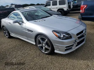 2015 Mercedes-Benz SLK-Class SLK 250 with VIN WDDPK4HA0FF105324, listed as a Copart auction lot 74501644 with 0 mi miles and Salvage Title. Bid and sale history available at carsss.com. Image 4.