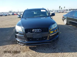 2015 Audi Q7 3.0L TDI Prestige with VIN WA1WMAFE2FD022262, listed as a IAAI auction lot 41969144 with 271,507 mi miles. Bid and sale history available at carsss.com. Image 12.