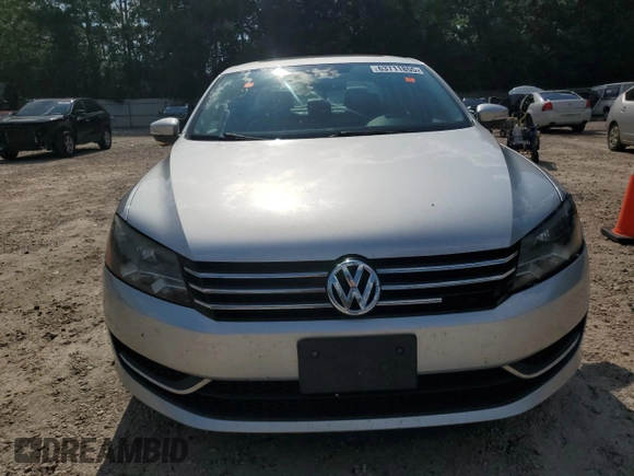 2014 Volkswagen Passat SE with VIN 1VWBT7A36EC047828, listed as a Copart auction lot 63711855 with 204,196 mi miles and Clean title. Bid and sale history available at DreamBid. Image 5.