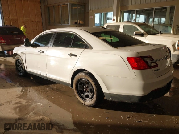 2013 Ford Police Interceptor с VIN 1FAHP2MT7DG101909, выставлен на аукционе IAAI как лот 41400024 с пробегом 260 481 миль миль и . История ставок и продаж доступна на DreamBid. Изображение 3.