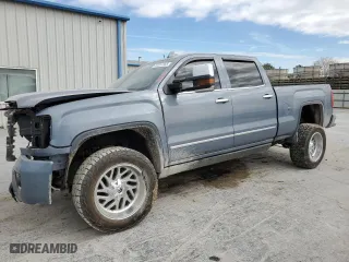 2016 GMC Sierra 2500HD Denali with VIN 1GT12UE85GF152559, listed as a Copart auction lot 50357665 with 126,933 mi miles and Salvage Title. Bid and sale history available at carsss.com. Image 1.
