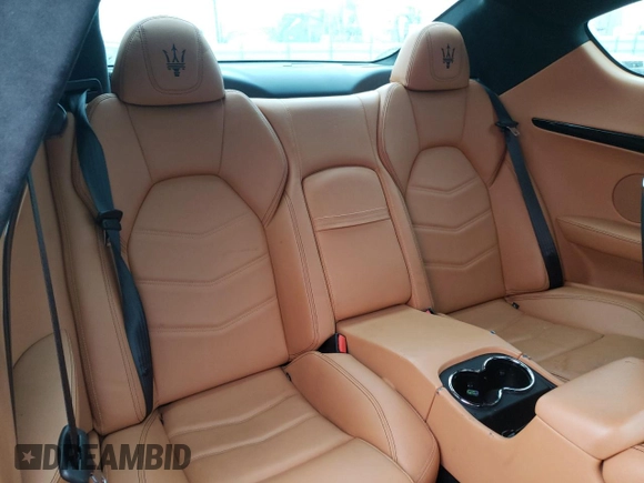 2017 Maserati GranTurismo Sport z VIN ZAM45VLA0H0214479, wystawiony jako Copart lot #54863233 z przebiegiem 63 675 mil mil oraz . Historia ofert i sprzedaży dostępna na DreamBid. Obrazek 10.