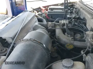 2000 Ford F-150 XL z VIN 1FTZF1828YNC09020, wystawiony jako IAAI lot #42034099 z przebiegiem 167 692 mil mil oraz . Historia ofert i sprzedaży dostępna na DreamBid. Obrazek 19.