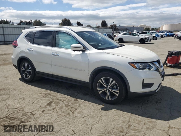2019 Nissan Rogue SV with VIN JN8AT2MT4KW258912, listed as a Copart auction lot 50789385 with 76,068 mi miles and Salvage Title. Bid and sale history available at carsss.com. Image 4.