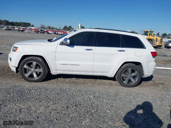 2014 Jeep Grand Cherokee Overland with VIN 1C4RJFCG9EC587322, listed as a IAAI auction lot 41632299 with 161,779 mi miles. Bid and sale history available at carsss.com. Image 14.