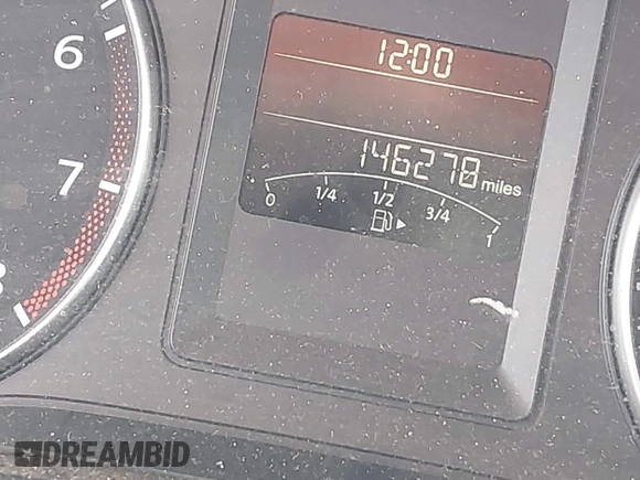 2014 Volkswagen Jetta SE z VIN 3VWD17AJ4EM266248, wystawiony jako IAAI lot #41893512 z przebiegiem 146 278 mil mil oraz . Historia ofert i sprzedaży dostępna na DreamBid. Obrazek 15.