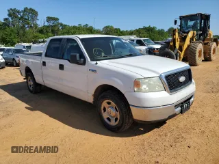 2008 Ford F-150 XL with VIN 1FTRW12W88FA80122, listed as a Copart auction lot 50627945 with 370,681 mi miles and Clean Title. Bid and sale history available at carsss.com. Image 4.