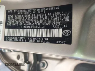 2016 Toyota Avalon Hybrid XLE Premium with VIN 4T1BD1EB5GU050453, listed as a IAAI auction lot 41993274 with 83,868 mi miles. Bid and sale history available at carsss.com. Image 9.