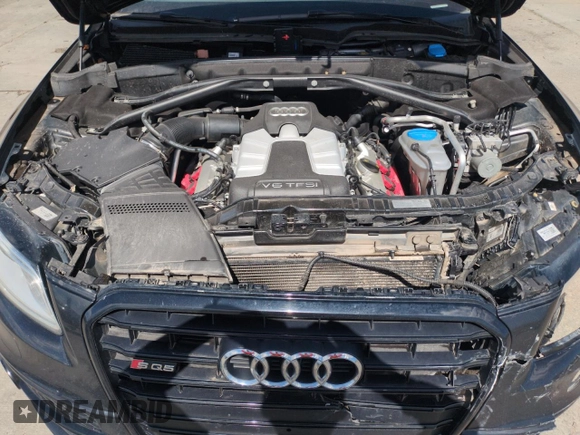 2015 Audi SQ5 Premium Plus z VIN WA1CGAFP1FA139618, wystawiony jako Copart lot #53522835 z przebiegiem 91 418 mil mil oraz Szkody całkowita. Historia ofert i sprzedaży dostępna na DreamBid. Obrazek 12.