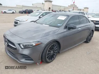 2020 Mercedes-Benz A 220 z VIN W1K3G4EBXLJ231762, wystawiony jako IAAI lot #42010712 z przebiegiem 44 325 mil mil oraz . Historia ofert i sprzedaży dostępna na DreamBid. Obrazek 2.