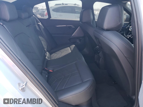 2024 BMW i5 eDrive40 with VIN WBY33FK09RCR17369, listed as a Copart auction lot 65018825 with 3,853 mi miles and Clean title. Bid and sale history available at DreamBid. Image 10.