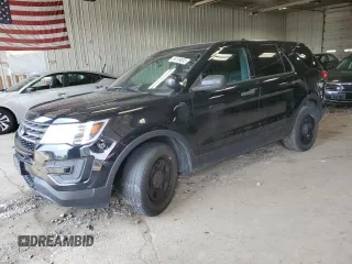 2017 Ford Police Interceptor Utility z VIN 1FM5K8AR1HGD13925, wystawiony jako Copart lot #64199685 z przebiegiem 141 995 mil mil oraz Czysty tytuł • Clean title. Historia ofert i sprzedaży dostępna na DreamBid. Obrazek 1.