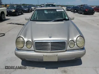1999 Mercedes-Benz E-Class with VIN WDBJF65H2XA796192, listed as a Copart auction lot 64326604 with 237,141 mi miles and Clean Title. Bid and sale history available at carsss.com. Image 5.