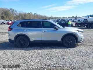2024 Honda CR-V Hybrid Sport with VIN 5J6RS6H50RL017598, listed as a IAAI auction lot 41337030 with 8,414 mi miles. Bid and sale history available at carsss.com. Image 13.