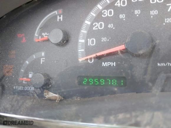 2002 Ford F-150 XLT with VIN 1FTRW07612KD89349, listed as a IAAI auction lot 41314354 with 1 mi miles. Bid and sale history available at carsss.com. Image 15.