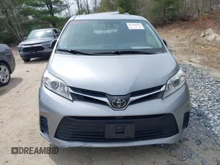 2018 Toyota Sienna LE Auto Access Seat with VIN 5TDKZ3DCXJS937540, listed as a IAAI auction lot 42126411 with 140,294 mi miles and . Bid and sale history available at DreamBid. Image 13.