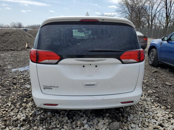 2017 Chrysler Pacifica Touring with VIN 2C4RC1DG5HR518845, listed as a Copart auction lot 51566695 with 100,214 mi miles and Salvage Title. Bid and sale history available at DreamBid. Image 6.