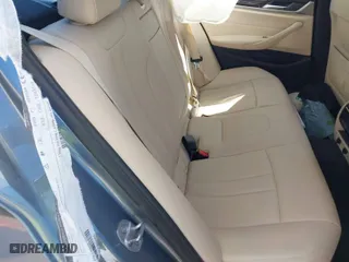 2019 BMW 5 Series 530e iPerformance with VIN WBAJA9C50KB399218, listed as a IAAI auction lot 41659350 with 1 mi miles. Bid and sale history available at carsss.com. Image 8.