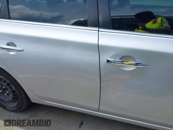 2018 Nissan Sentra SR with VIN 3N1AB7AP2JY234041, listed as a IAAI auction lot 42060438 with 133,628 mi miles and . Bid and sale history available at DreamBid. Image 12.