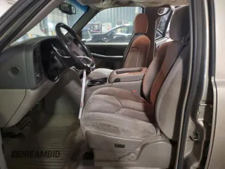 2003 Chevrolet Suburban Z71 с VIN 3GNFK16T03G327887, выставлен на аукционе Copart как лот 61467165 с пробегом 275 480 миль миль и Чистый • Clean title. История ставок и продаж доступна на DreamBid. Изображение 7.