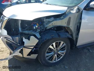 2018 Nissan Pathfinder SV with VIN 5N1DR2MM0JC654685, listed as a IAAI auction lot 41817909 with 94,644 mi miles. Bid and sale history available at carsss.com. Image 6.