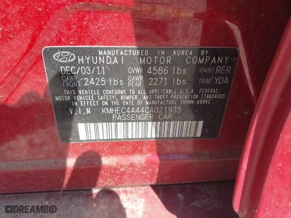 2012 Hyundai Sonata Hybrid with VIN KMHEC4A44CA021935, listed as a IAAI auction lot 42037442 with 139,075 mi miles. Bid and sale history available at carsss.com. Image 9.