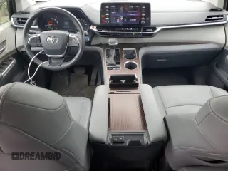 2023 Toyota Sienna XLE z VIN 5TDYRKECXPS147652, wystawiony jako Copart lot #58359105 z przebiegiem 44 107 mil mil oraz Szkoda całkowita • Salvage title. Historia ofert i sprzedaży dostępna na DreamBid. Obrazek 8.