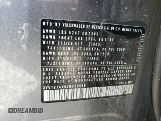 2018 Volkswagen Tiguan S z VIN 3VV1B7AX9JM068669, wystawiony jako Copart lot #56676365 z przebiegiem 178 679 mil mil oraz Szkoda całkowita • Salvage title. Historia ofert i sprzedaży dostępna na DreamBid. Obrazek 14.