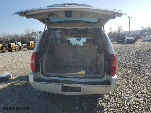 2012 Chevrolet Suburban LTZ with VIN 1GNSCKE04CR178988, listed as a Copart auction lot 44149495 with 259,258 mi miles and Salvage Title. Bid and sale history available at carsss.com. Image 6.