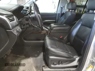 2020 Chevrolet Suburban LT z VIN 1GNSKHKC6LR274514, wystawiony jako Copart lot #55775945 z przebiegiem 268 319 mil mil oraz Czysty tytuł • Clean title. Historia ofert i sprzedaży dostępna na DreamBid. Obrazek 7.