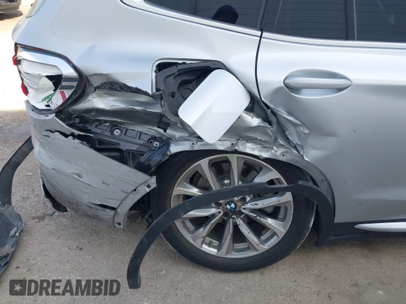 2018 BMW X3 xDrive30i with VIN 5UXTR9C51JLD61754, listed as a IAAI auction lot 41775727 with 40,778 mi miles and . Bid and sale history available at DreamBid. Image 6.