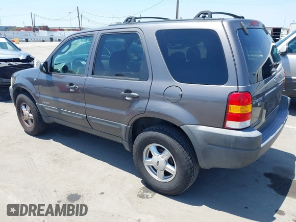 2002 Ford Escape XLT Choice with VIN 1FMYU03142KC99894, listed as a IAAI auction lot 42506225 with 108,621 mi miles and . Bid and sale history available at DreamBid. Image 3.