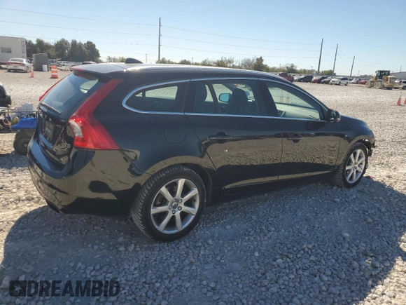 2017 Volvo V60 Premier with VIN YV140MEK8H1371796, listed as a Copart auction lot 80654044 with 85,572 mi miles and Salvage Title. Bid and sale history available at carsss.com. Image 3.