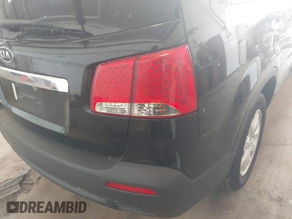 2013 Kia Sorento LX with VIN 5XYKT4A24DG364087, listed as a IAAI auction lot 42540199 with 238,247 mi miles and . Bid and sale history available at DreamBid. Image 6.