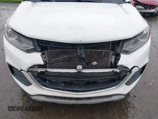 2021 Chevrolet Trax LT with VIN KL7CJPSB9MB331460, listed as a IAAI auction lot 42019002 with 91,135 mi miles. Bid and sale history available at carsss.com. Image 6.