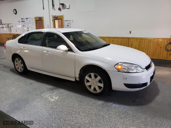 2014 Chevrolet Impala Limited Police Police with VIN 2G1WD5E33E1167570, listed as a Copart auction lot 83104454 with 120,649 mi miles and Clean Title. Bid and sale history available at carsss.com. Image 4.