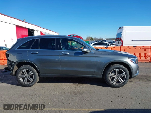 2019 Mercedes-Benz GLC 350e z VIN WDC0G5EB7KF619675, wystawiony jako IAAI lot #41549918 z przebiegiem 51 596 mil mil oraz . Historia ofert i sprzedaży dostępna na DreamBid. Obrazek 14.