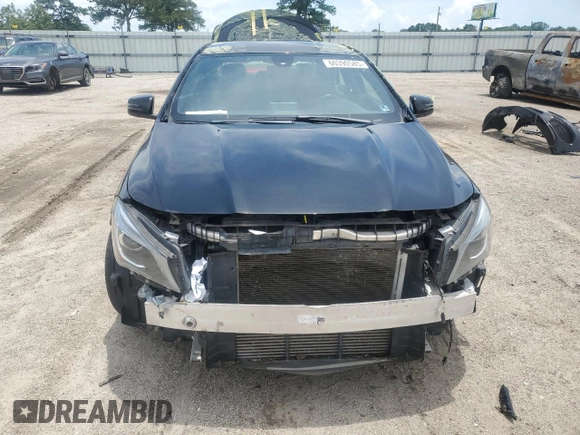 2014 Mercedes-Benz CLA 250 with VIN WDDSJ4EB5EN159975, listed as a Copart auction lot 60390585 with 86,166 mi miles and Salvage title. Bid and sale history available at DreamBid. Image 5.