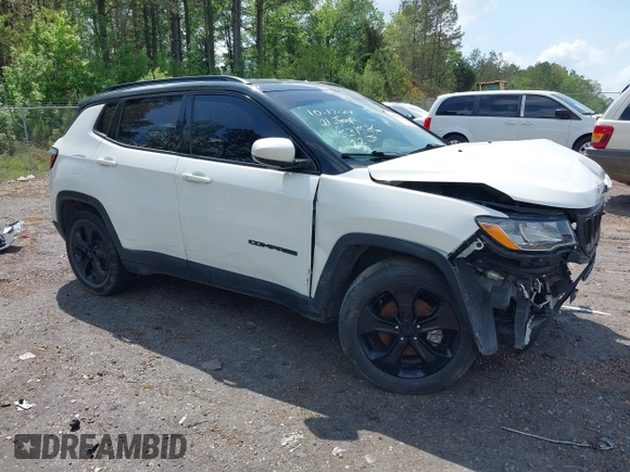 2021 Jeep Compass Altitude with VIN 3C4NJCBB8MT531586, listed as a IAAI auction lot 41941336 with 61,476 mi miles. Bid and sale history available at carsss.com. Image 1.