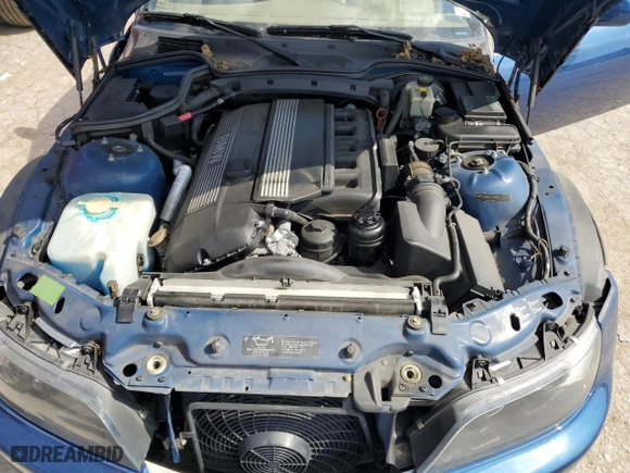 2001 BMW Z3 2.5i with VIN WBACN33421LM01058, listed as a Copart auction lot 69644504 with 31,198 mi miles and Salvage Title. Bid and sale history available at carsss.com. Image 11.